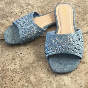 BAMBOO Blue Floral Cutout Mules